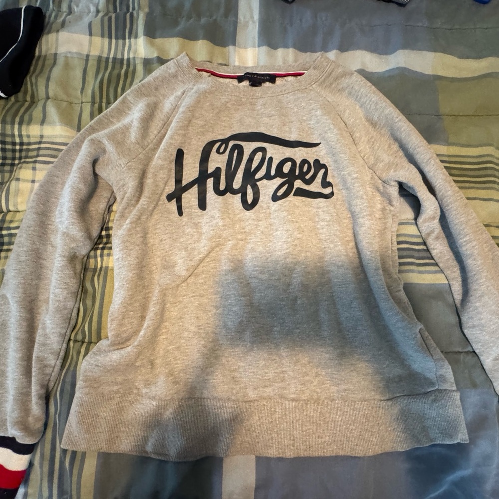 medium Tommy Hilfiger Gray Sweatshirt